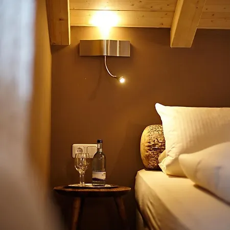 Vintage Doppelzimmer Mit Balkon Hornerbahnen Kostenlos *