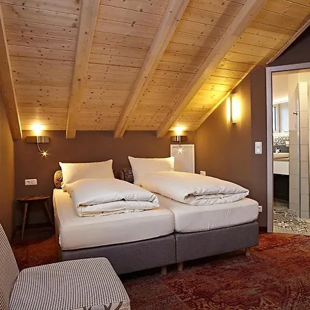 Vintage Doppelzimmer Mit Balkon Hornerbahnen Kostenlos *